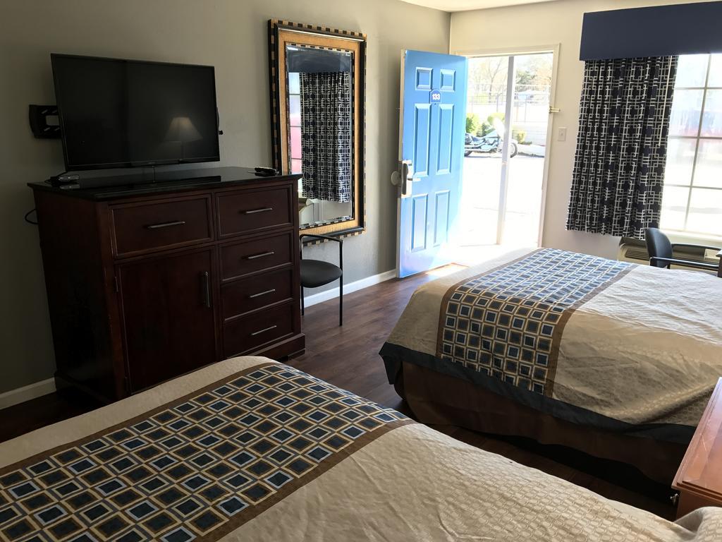 Americas Best Value Inn & Suites Расселлвилл Экстерьер фото