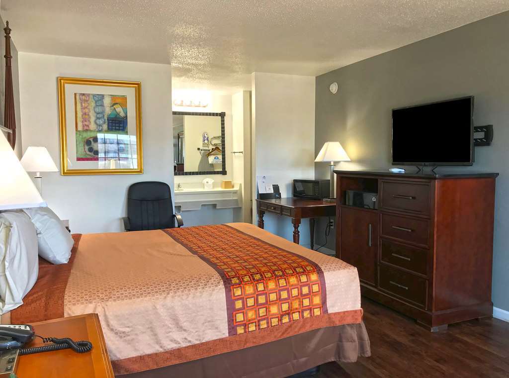 Americas Best Value Inn & Suites Расселлвилл Номер фото