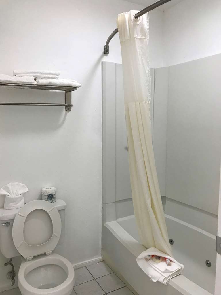 Americas Best Value Inn & Suites Расселлвилл Номер фото